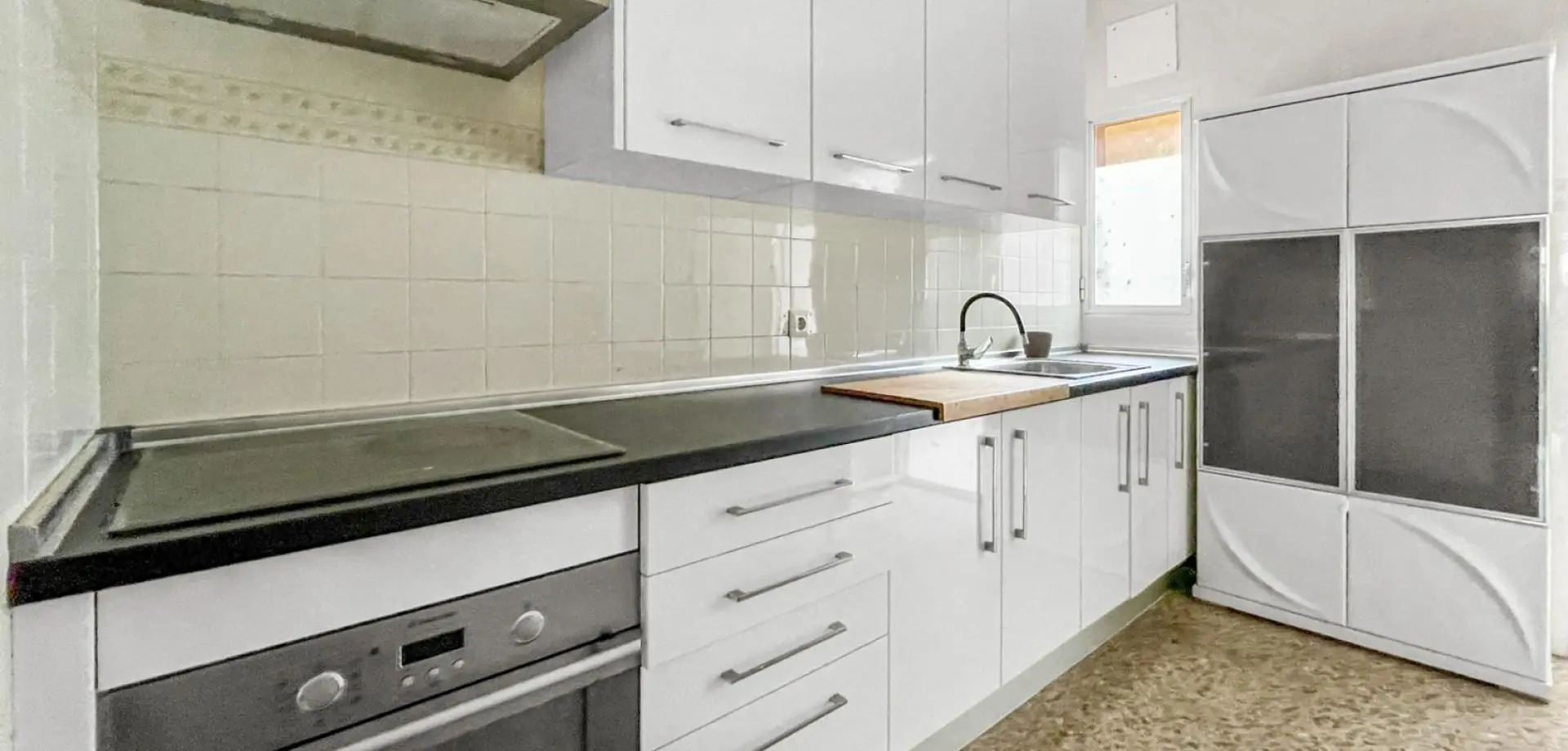 Apartment Of 137 M² With Sea View In Guardamar Del Segura
