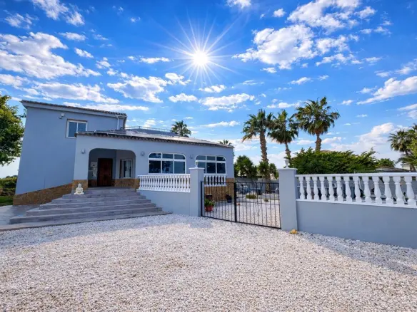 Villa Of 540 M² In Catral, Spain
