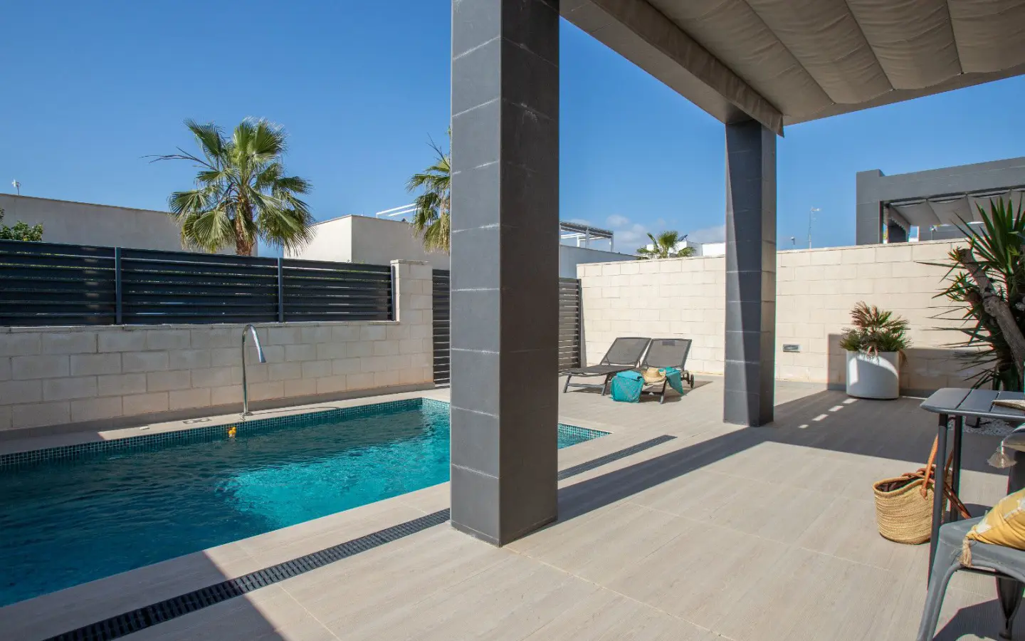 Villa Of 104 M² In Rojales, Spain