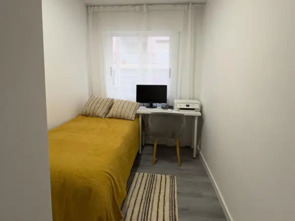 Apartment Of 82 M² With Sea View In Torrevieja, Spain