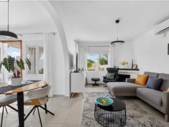 House Of 408 M² In Torrevieja, Spain