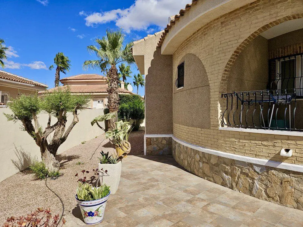 Villa Of 119 M² In Benijofar, Spain