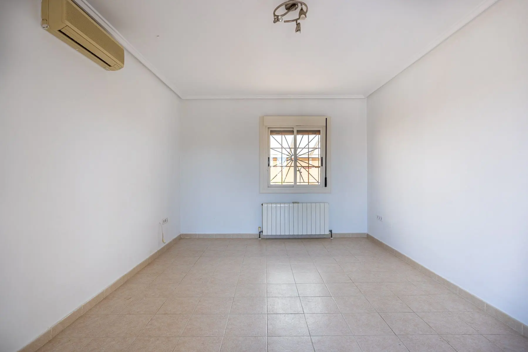 Villa 195 M² In Benijofar, Spain – Mediter Real Estate