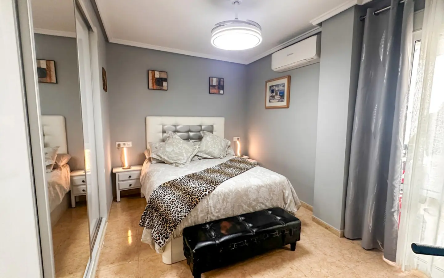 Apartment Of 94 M² In Torrevieja, Spain