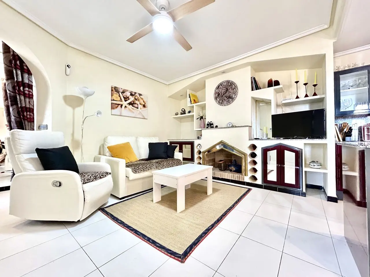 Apartment Of 78 M² In Torrevieja, Spain
