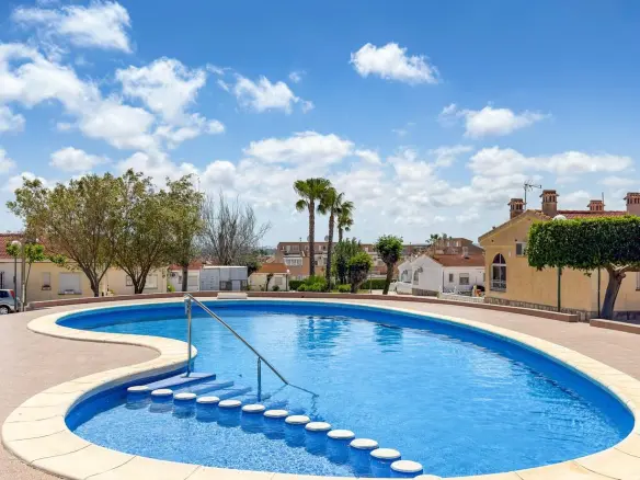 Terraced House Of 80 M² In Rojales, Spain