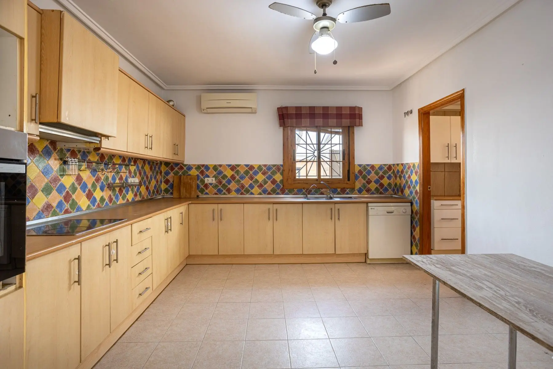 Villa 195 M² In Benijofar, Spain – Mediter Real Estate