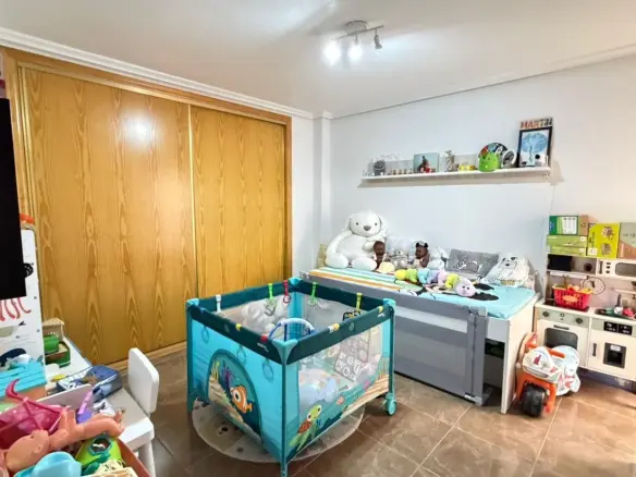 Apartment Of 120 M² In Benijofar, Spain