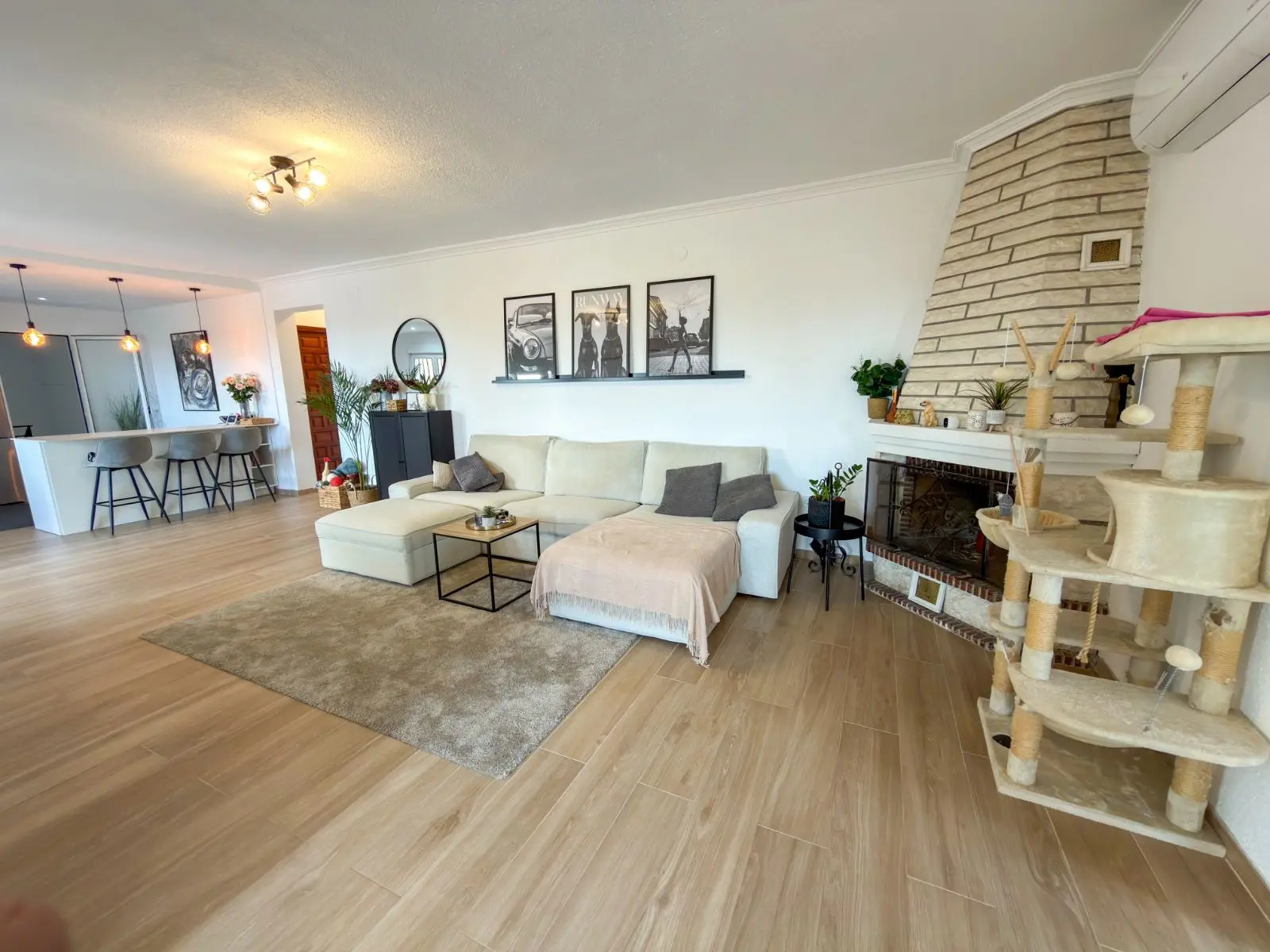 Villa Of 201 M² In Rojales, Spain