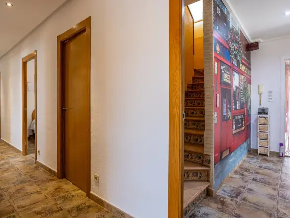 Villa Of 199 M² In La Hoya, Spain