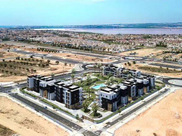 2-bedroom Apartment In Torrevieja, Spain (77 M²)