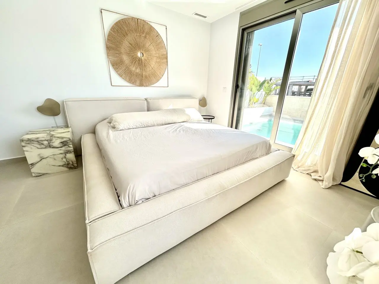 Villa Of 256 M² In San Miguel De Salinas