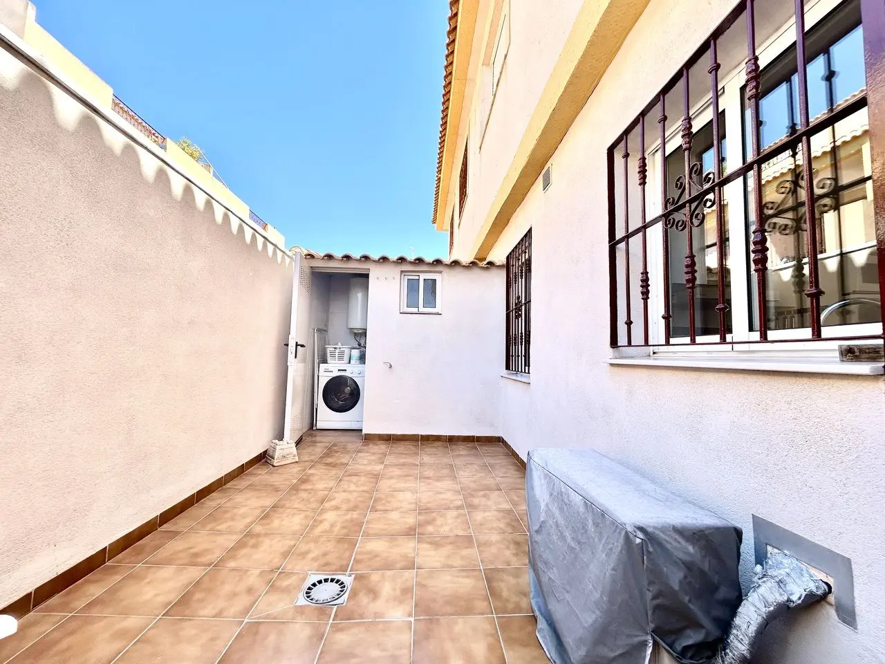 Apartment Of 60 M² In Orihuela Costa, Spain