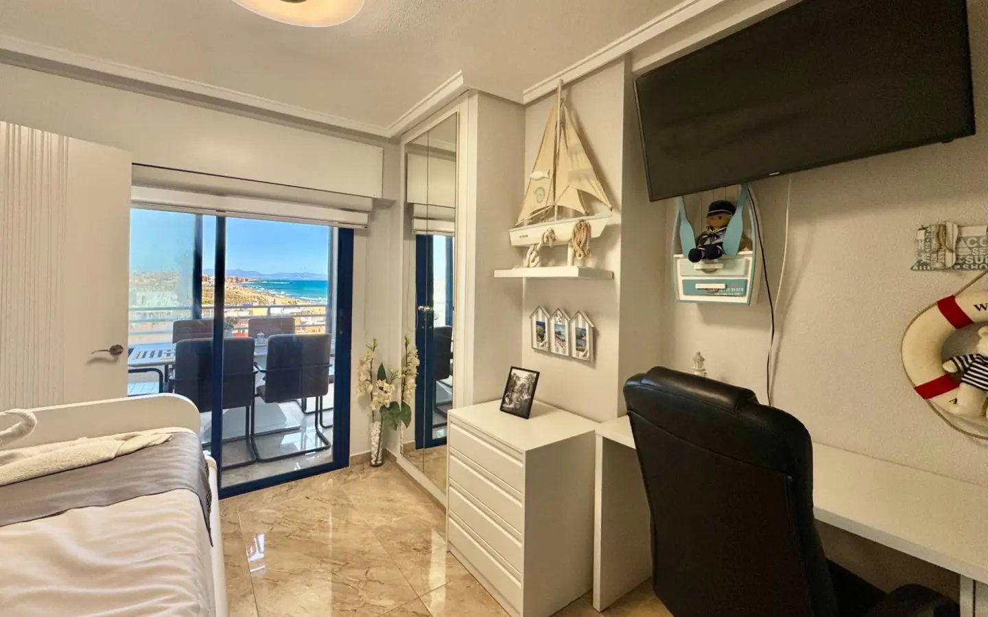 Apartment Of 62 M² In Torrevieja, Spain