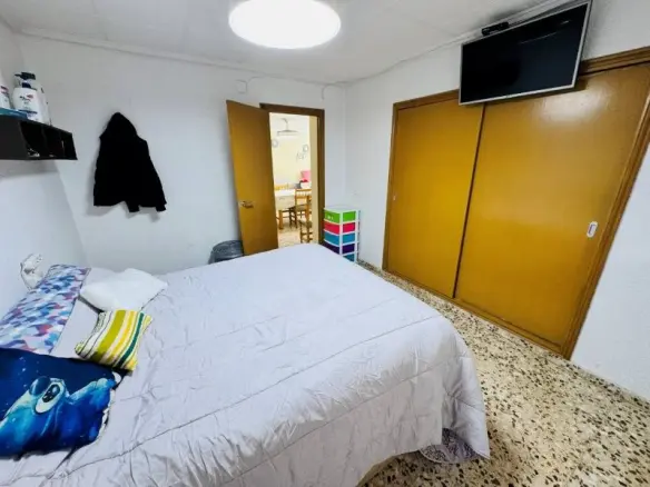 Apartment Of 130 M² In Torrevieja, Spain