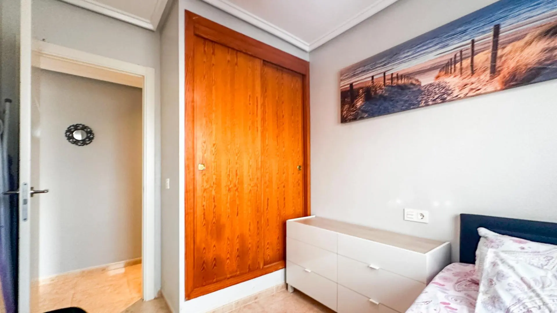 Apartment Of 94 M² In Torrevieja, Spain