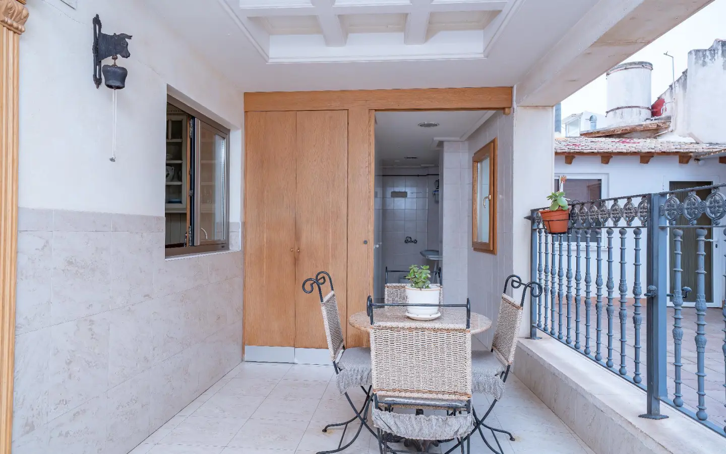 3-bedroom Terraced House In Novelda, Spain (230 M²)