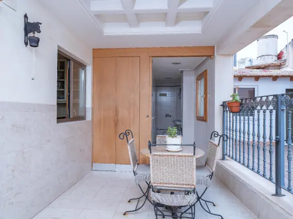 3-bedroom Terraced House In Novelda, Spain (230 M²)