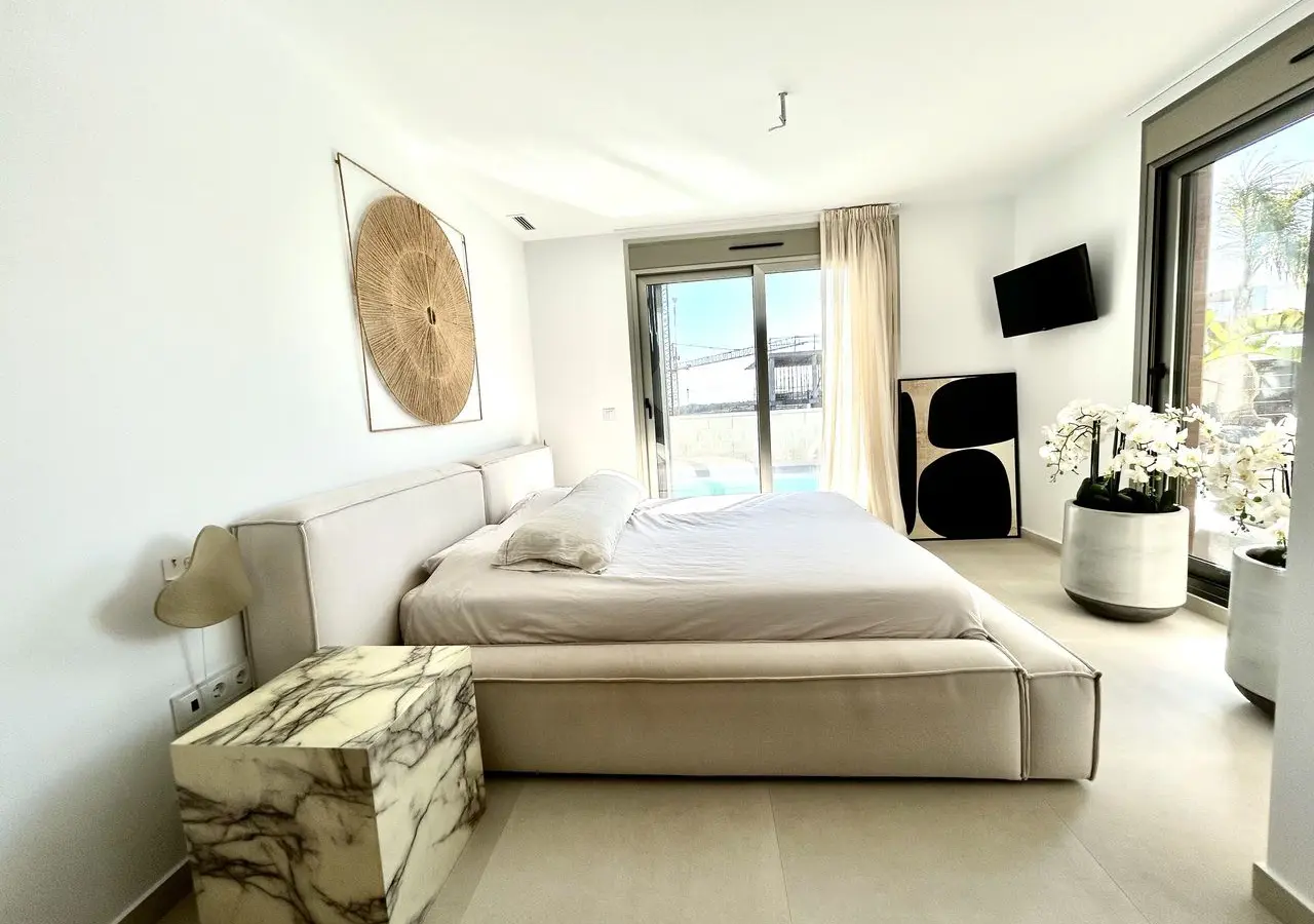 Villa Of 256 M² In San Miguel De Salinas