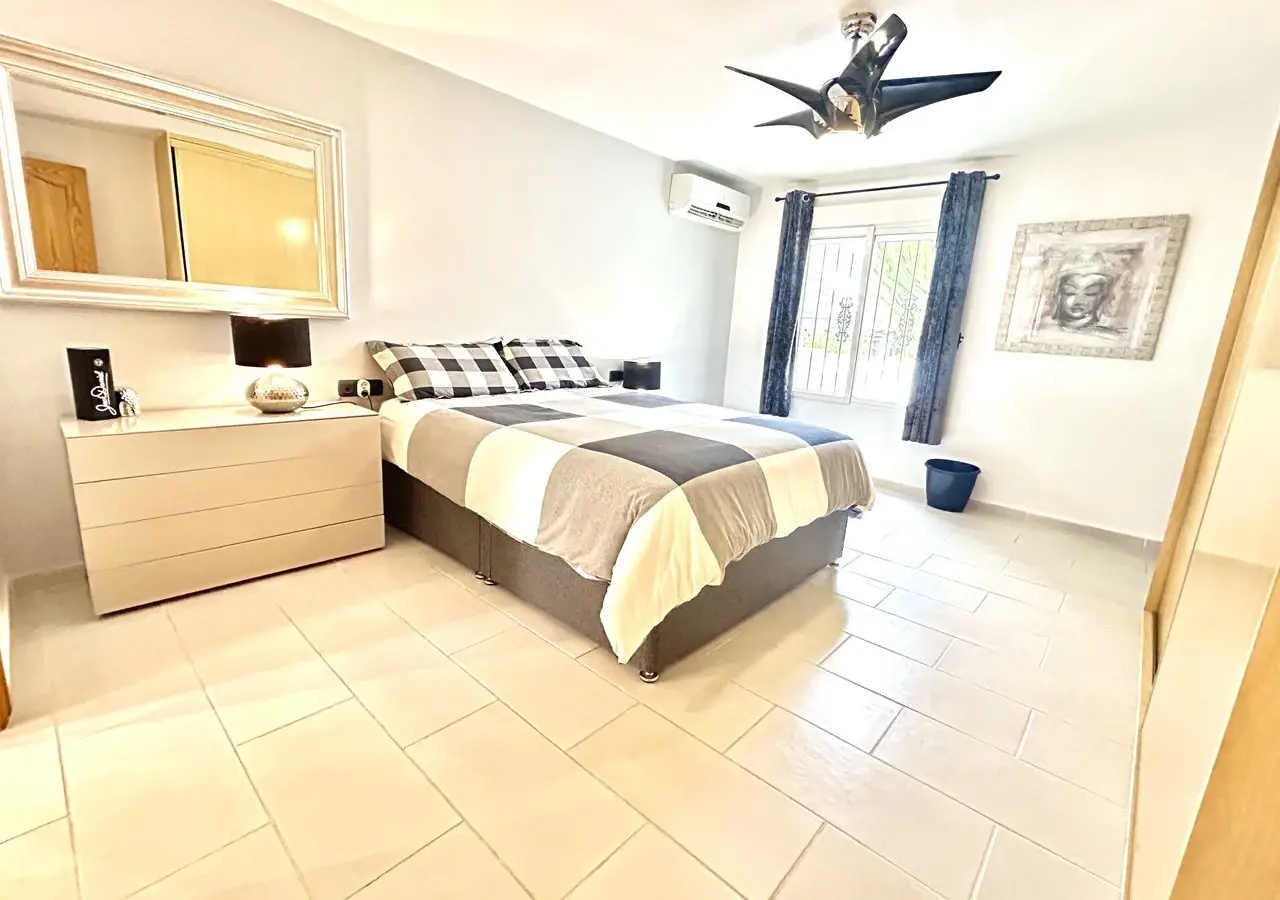 Villa Of 540 M² In Catral, Spain
