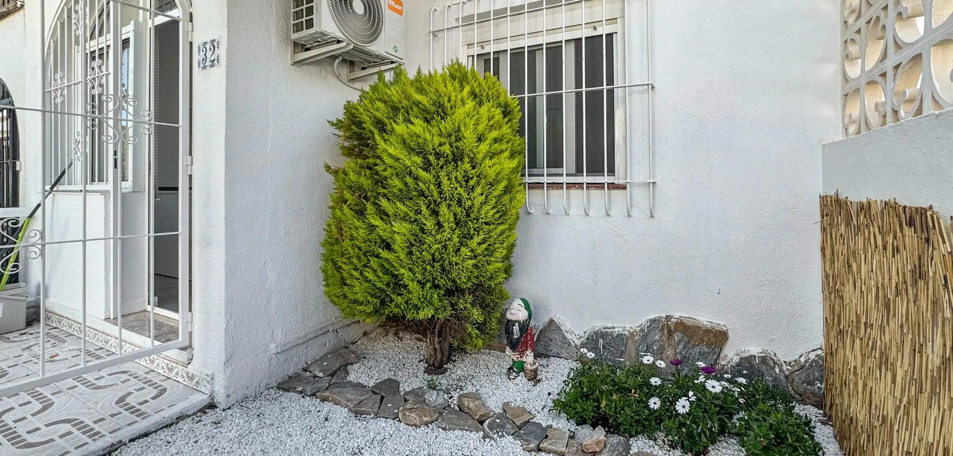 Bungalow Of 31 M² In Torrevieja, Spain
