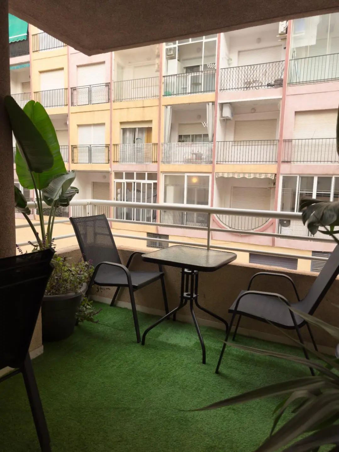 Apartment Of 82 M² With Sea View In Torrevieja, Spain