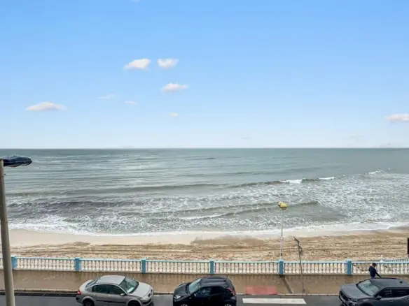Apartment Of 120 M² In Torrevieja, Spain