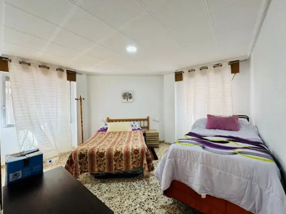 Apartment Of 130 M² In Torrevieja, Spain