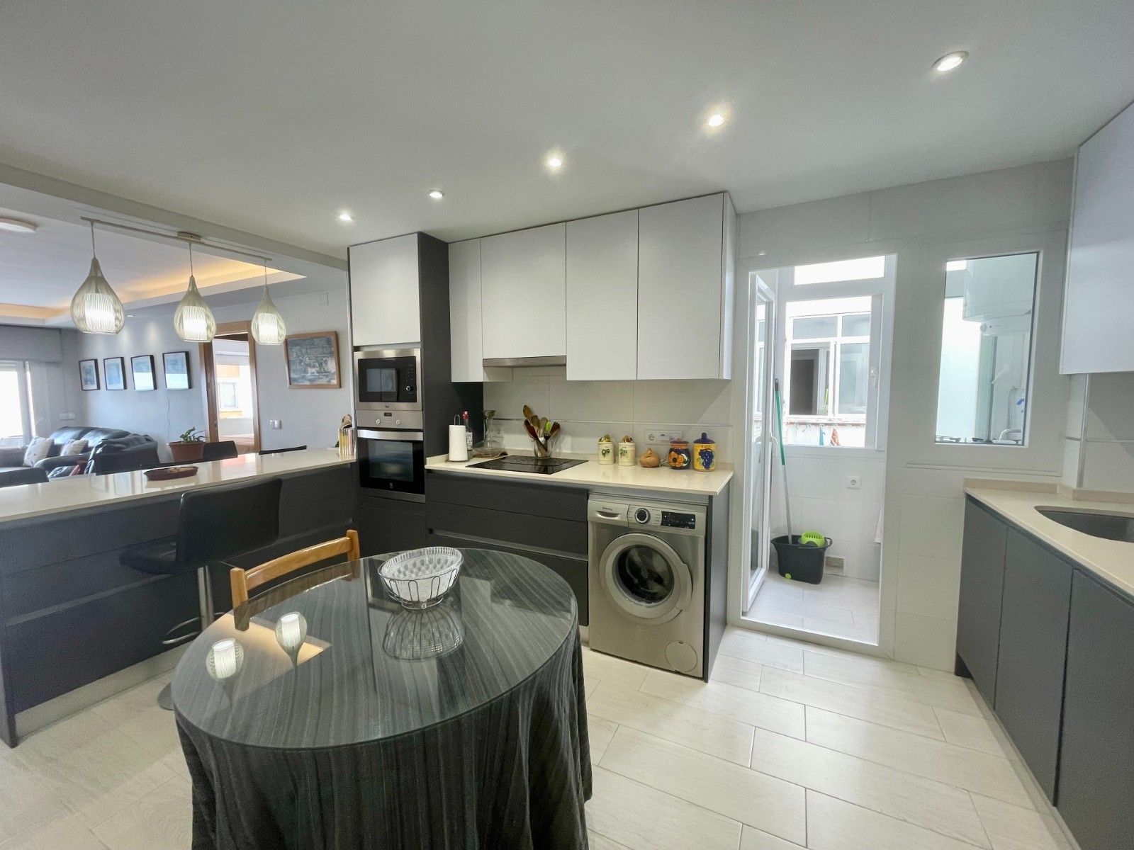 Apartment Of 91 M² In Torrevieja, Spain