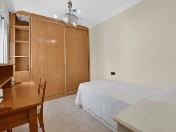 Apartment Of 92 M² In Torrevieja, Spain