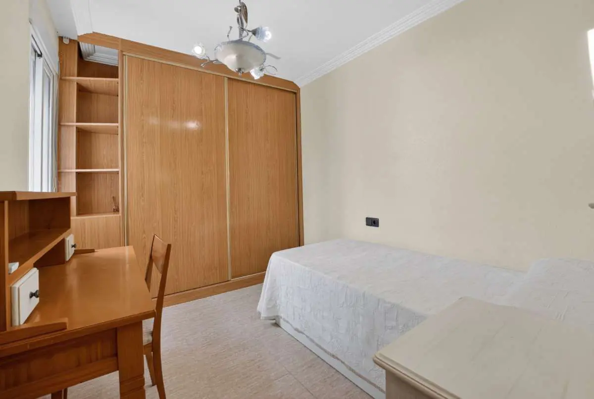Apartment Of 92 M² In Torrevieja, Spain