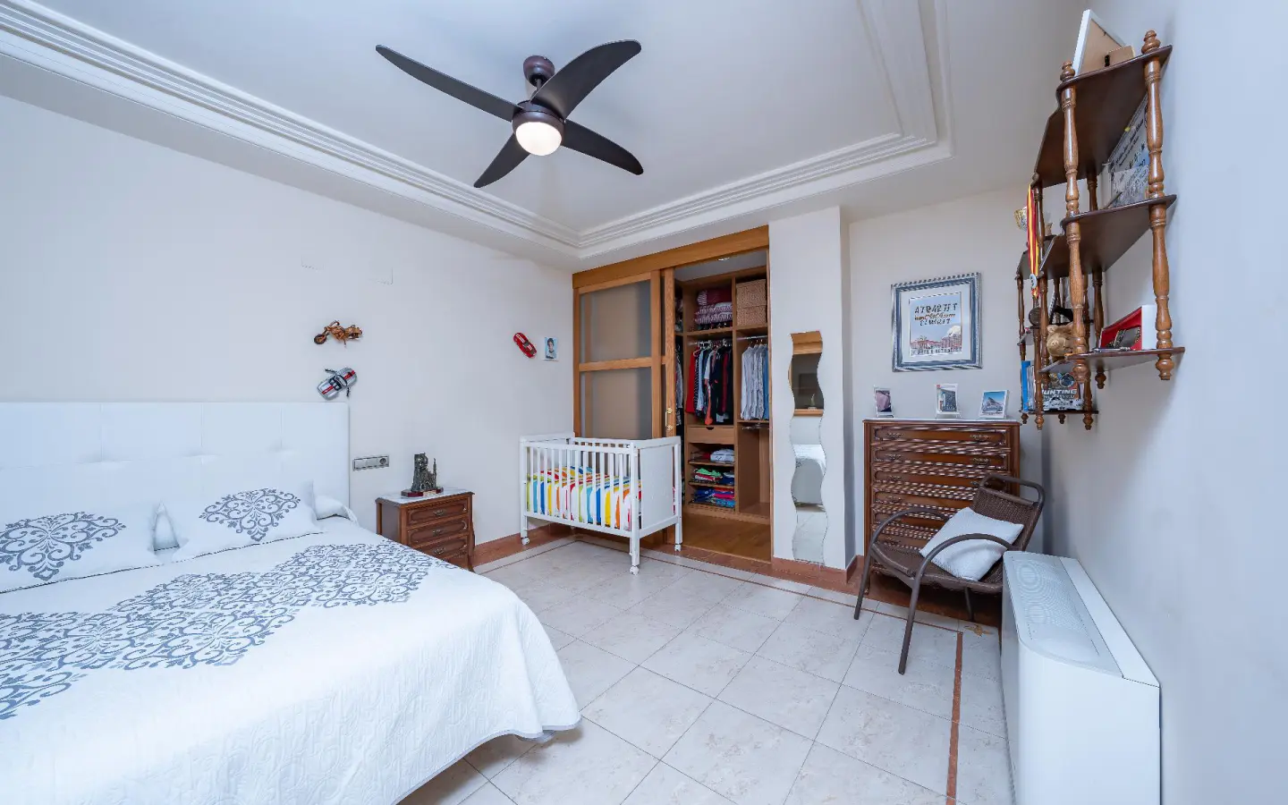 3-bedroom Terraced House In Novelda, Spain (230 M²)