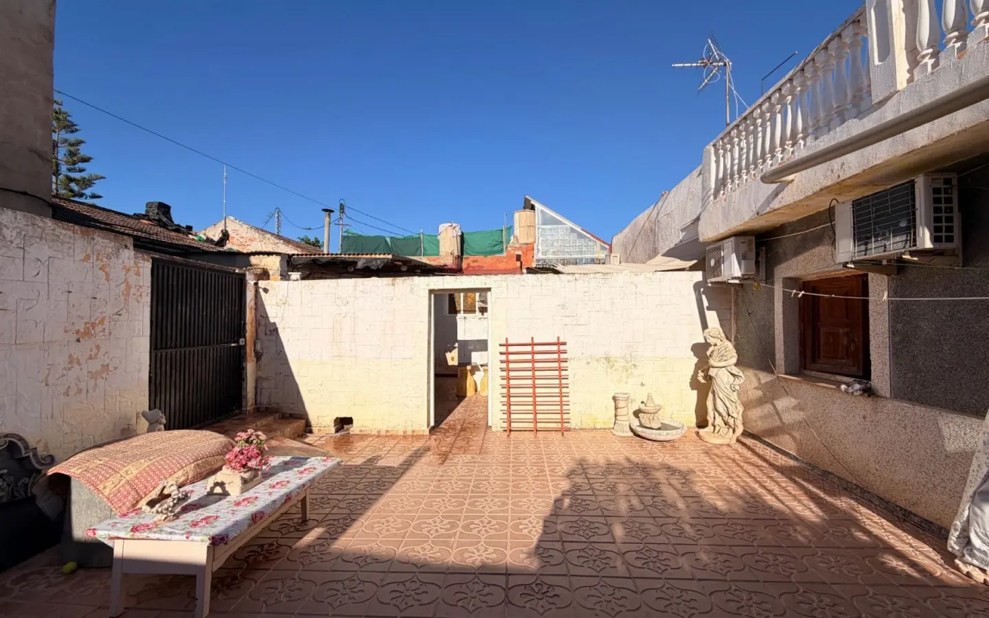 House Of 338 M² In Orihuela, Spain