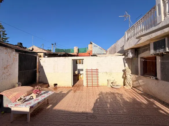 House Of 338 M² In Orihuela, Spain