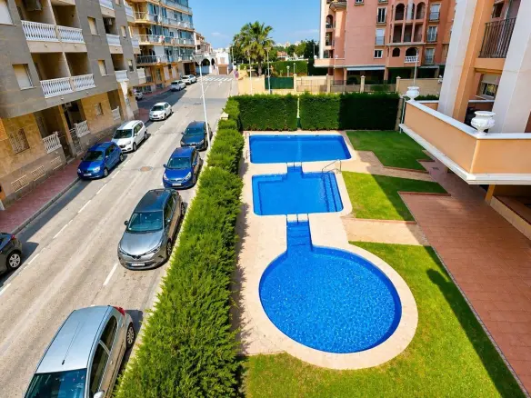 Apartment Of 93 M² In Torrevieja, Spain