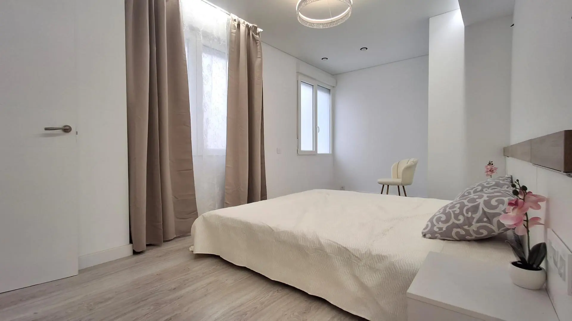 Apartment Of 91 M² In Torrevieja, Spain