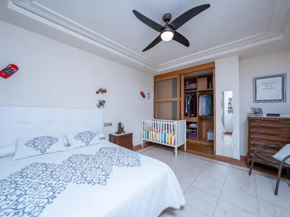 3-bedroom Terraced House In Novelda, Spain (230 M²)