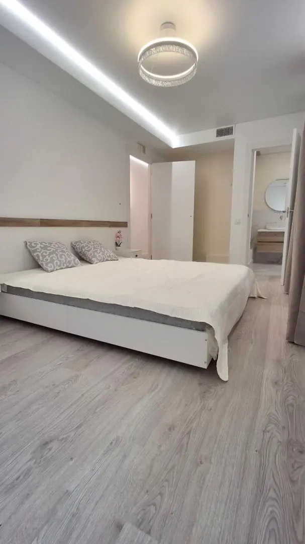 Apartment Of 91 M² In Torrevieja, Spain