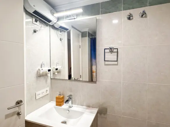 Apartment Of 94 M² In Torrevieja, Spain