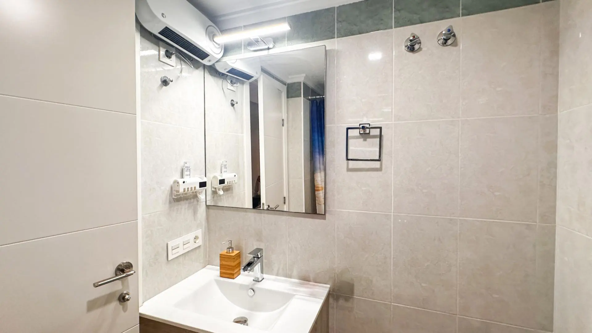 Apartment Of 94 M² In Torrevieja, Spain
