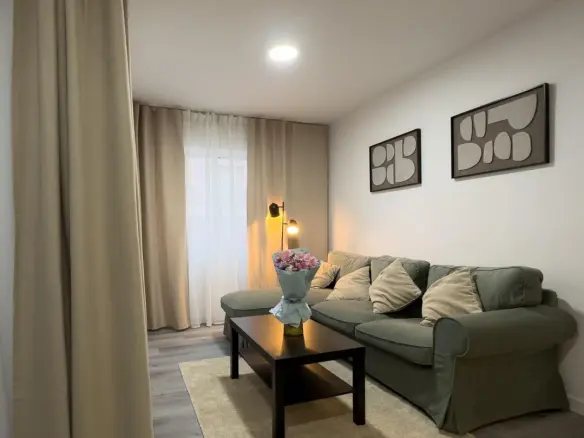 Apartment Of 82 M² With Sea View In Torrevieja, Spain