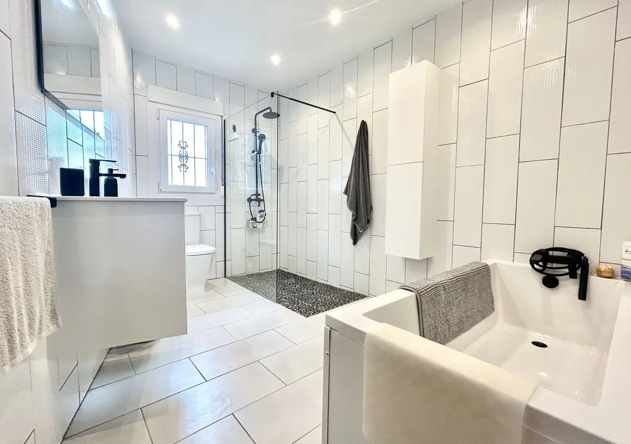 Villa Of 540 M² In Catral, Spain