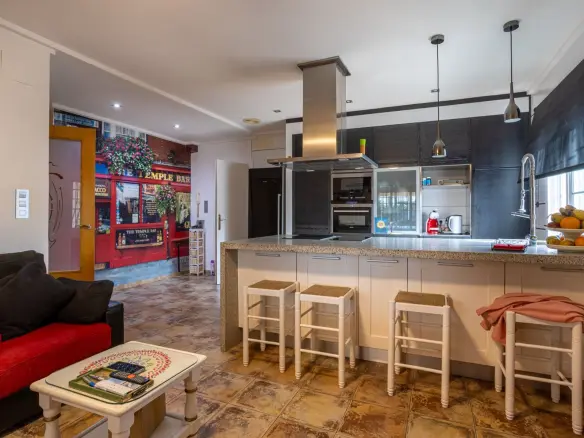 Villa Of 199 M² In La Hoya, Spain