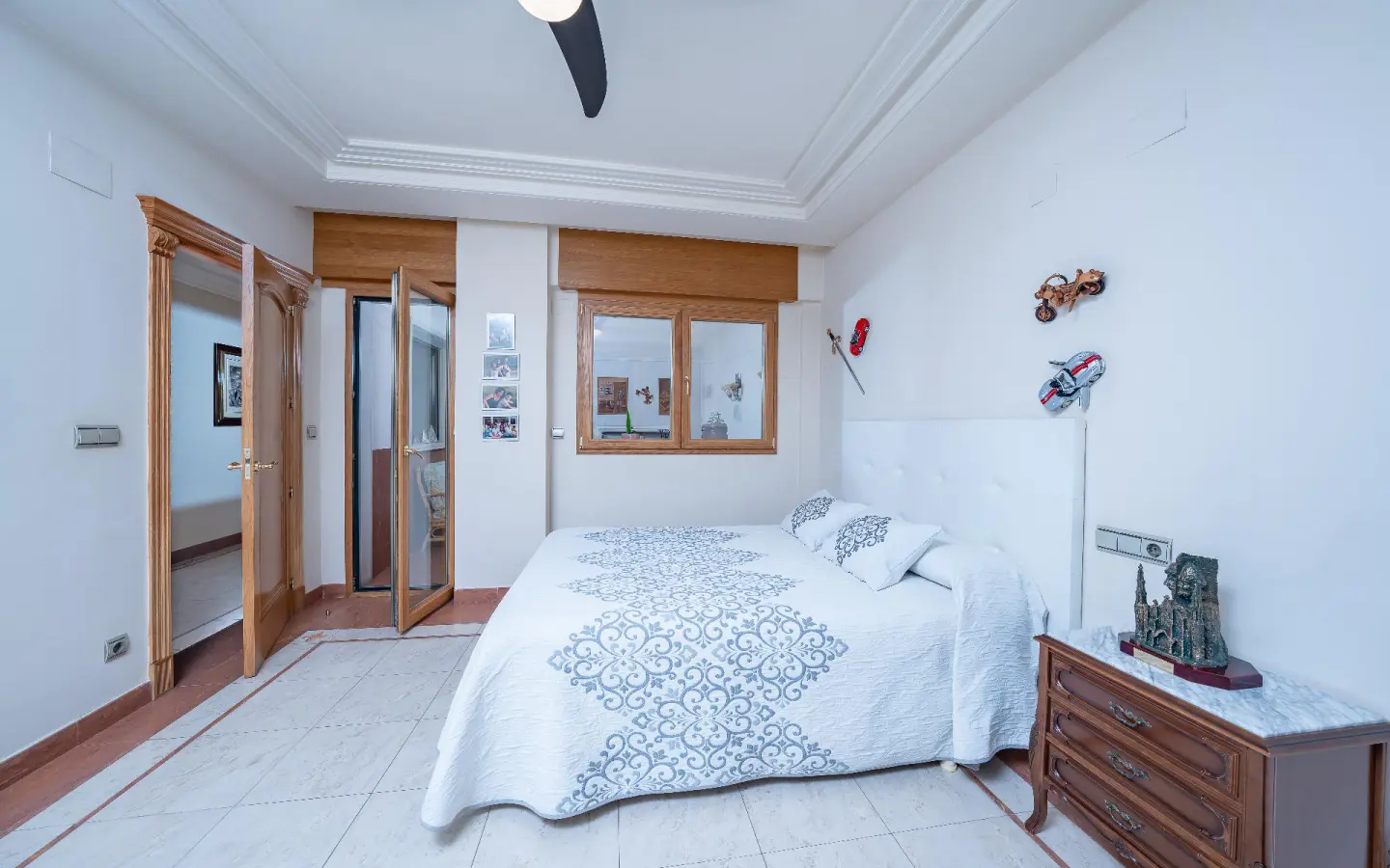 3-bedroom Terraced House In Novelda, Spain (230 M²)