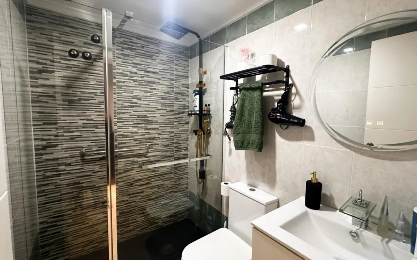 Apartment Of 94 M² In Torrevieja, Spain
