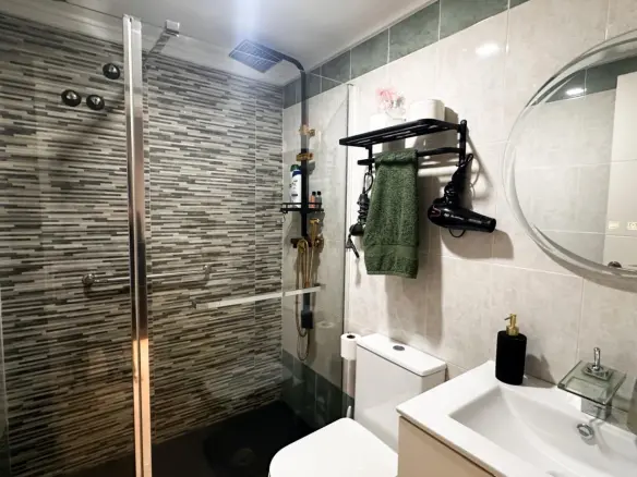 Apartment Of 94 M² In Torrevieja, Spain