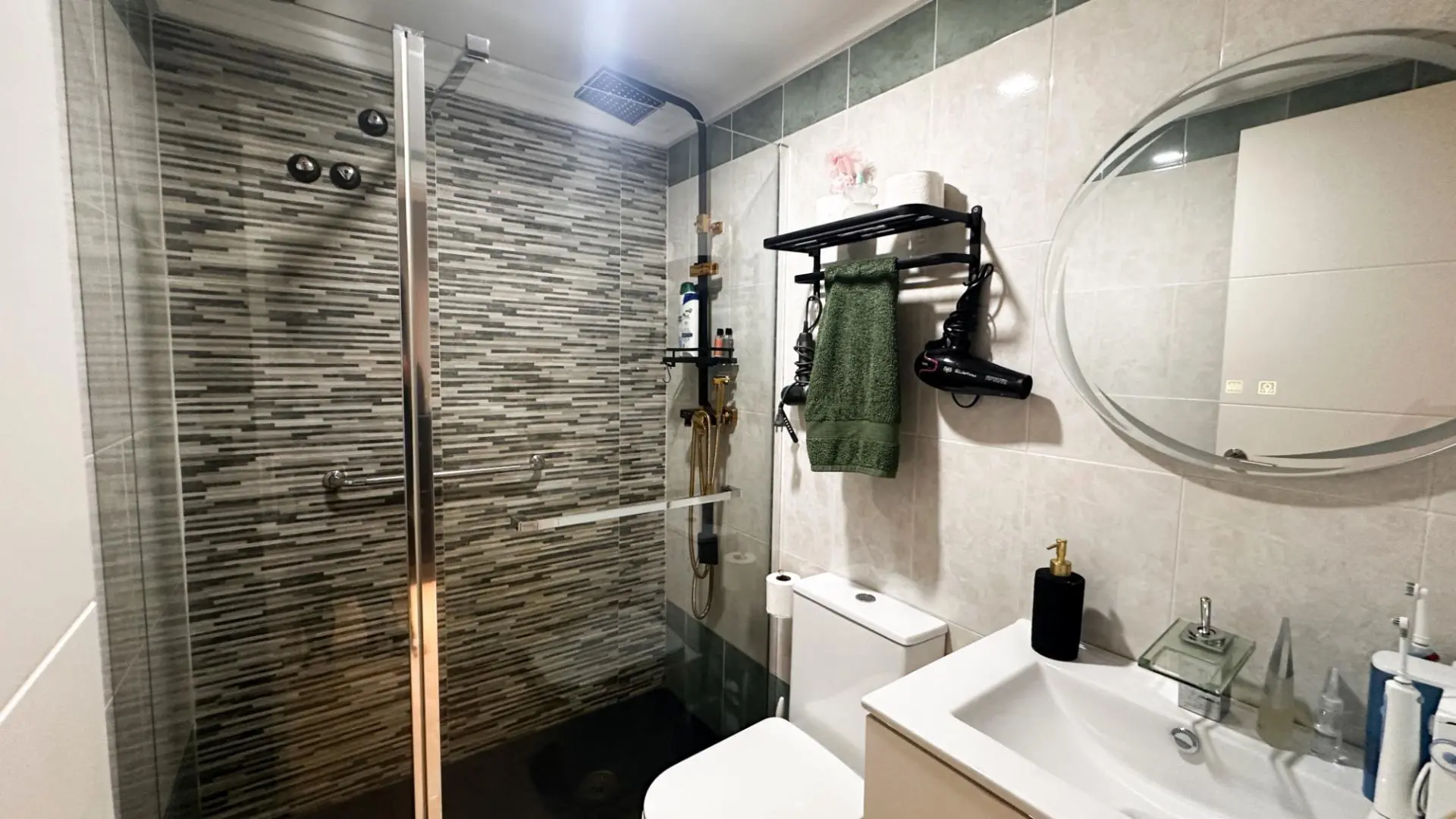 Apartment Of 94 M² In Torrevieja, Spain