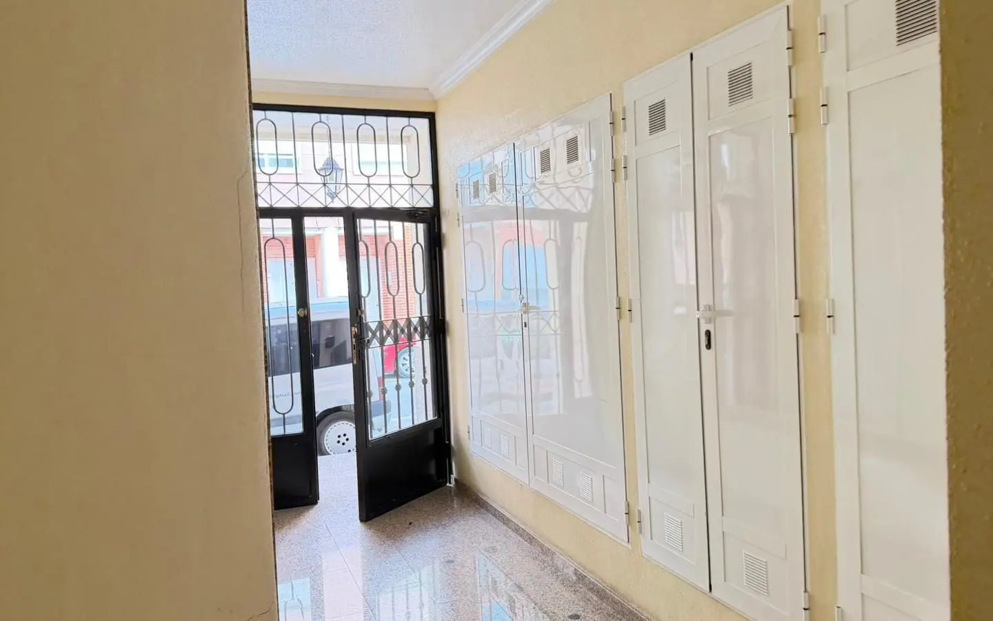 Apartment Of 120 M² In Benijofar, Spain