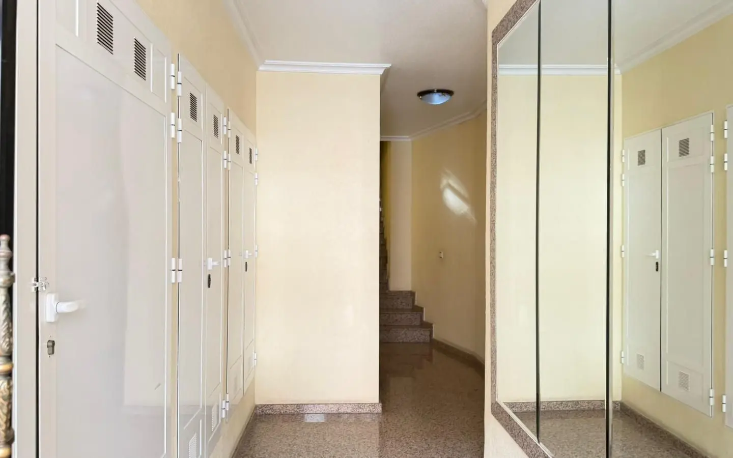 Apartment Of 120 M² In Benijofar, Spain