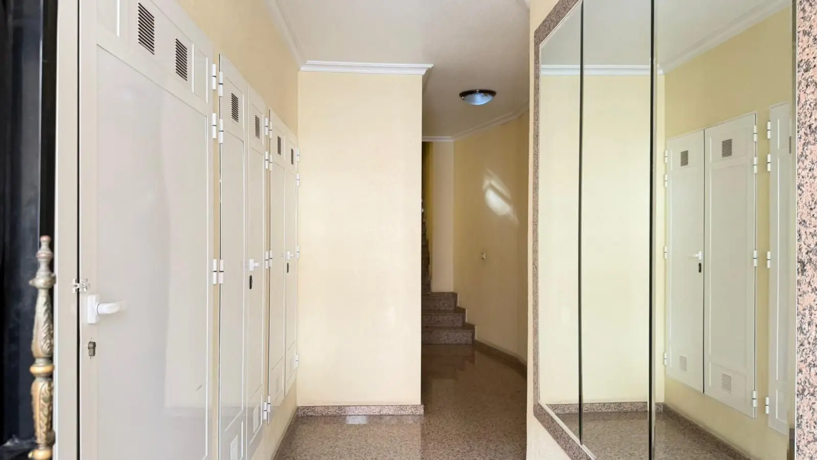 Apartment Of 120 M² In Benijofar, Spain